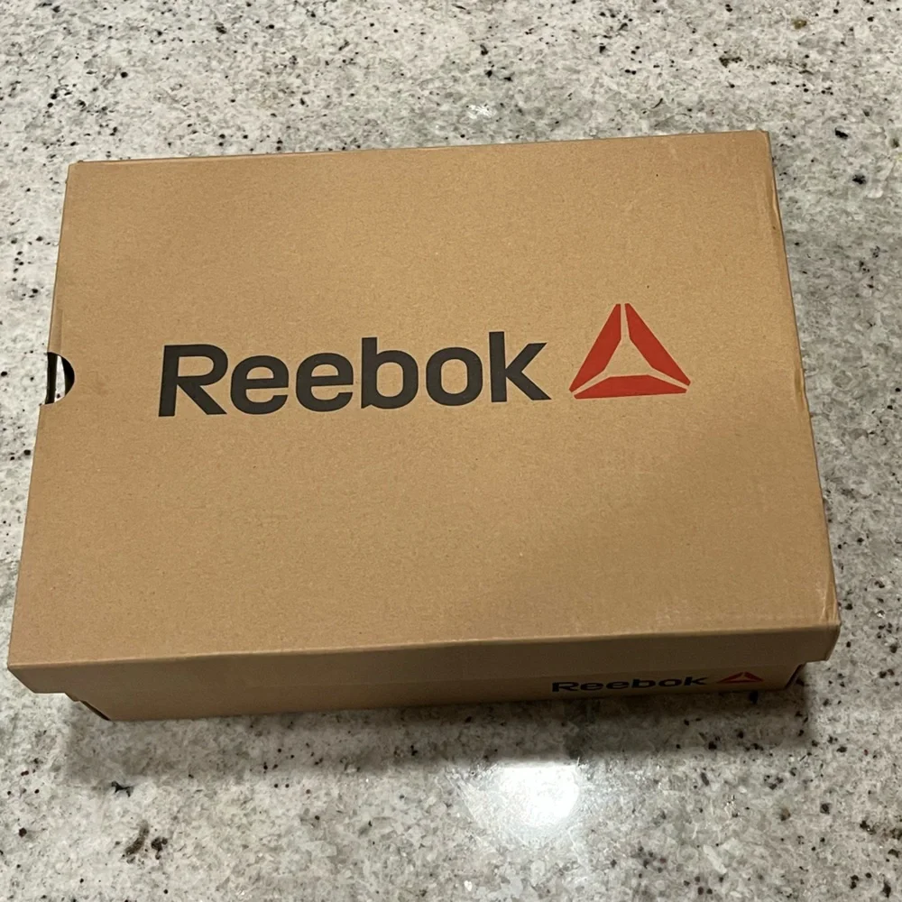 NEW, NEVER WORN, IN BOX. Men’s White Reebok, 8.5, WALK ULTRA 6 DMX MAX 2E - Picture 7 of 7